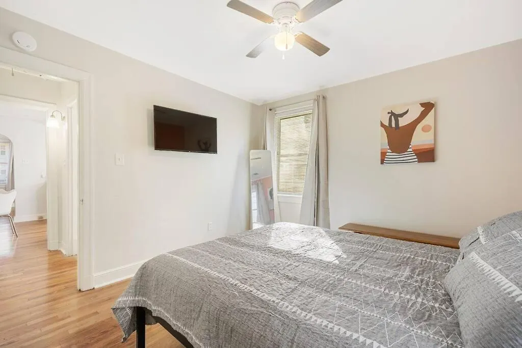 70S Boho Near Zoo & Liberty Bowl! Apartment Memphis 0*,  United States